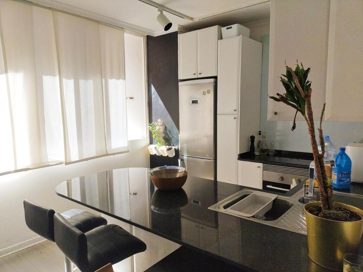 Apartamento In Playa De Canteras, Playa Chica *